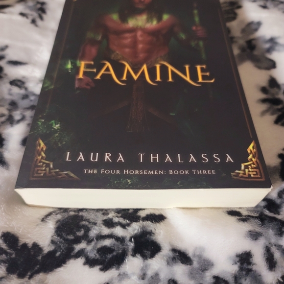 Famine Laura Thalassa Four Horse Men OOP - Picture 4 of 5